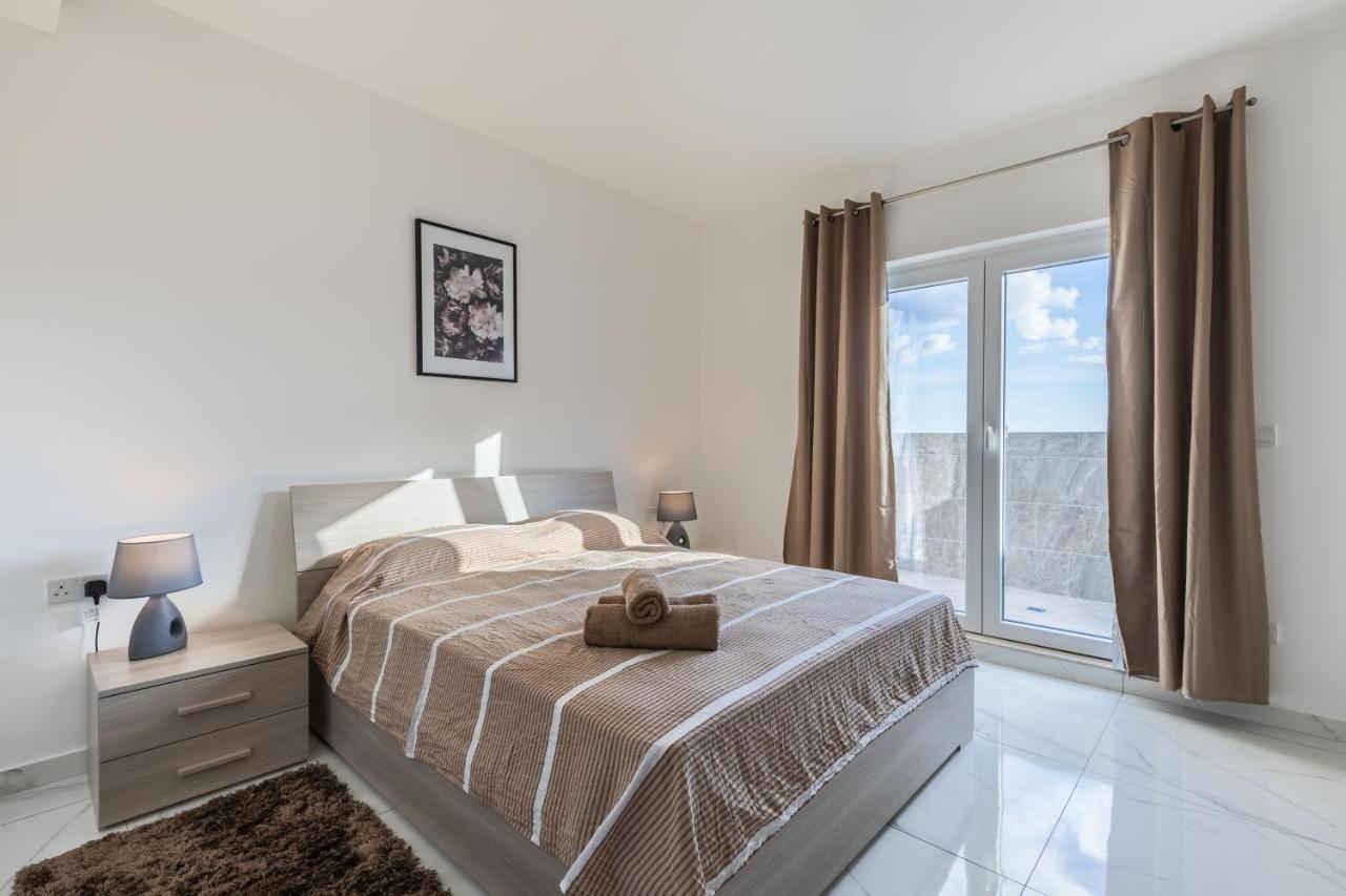 Terrace View- A Charming Two Bedrooms Penthouse Ac-Wifi Msida Buitenkant foto