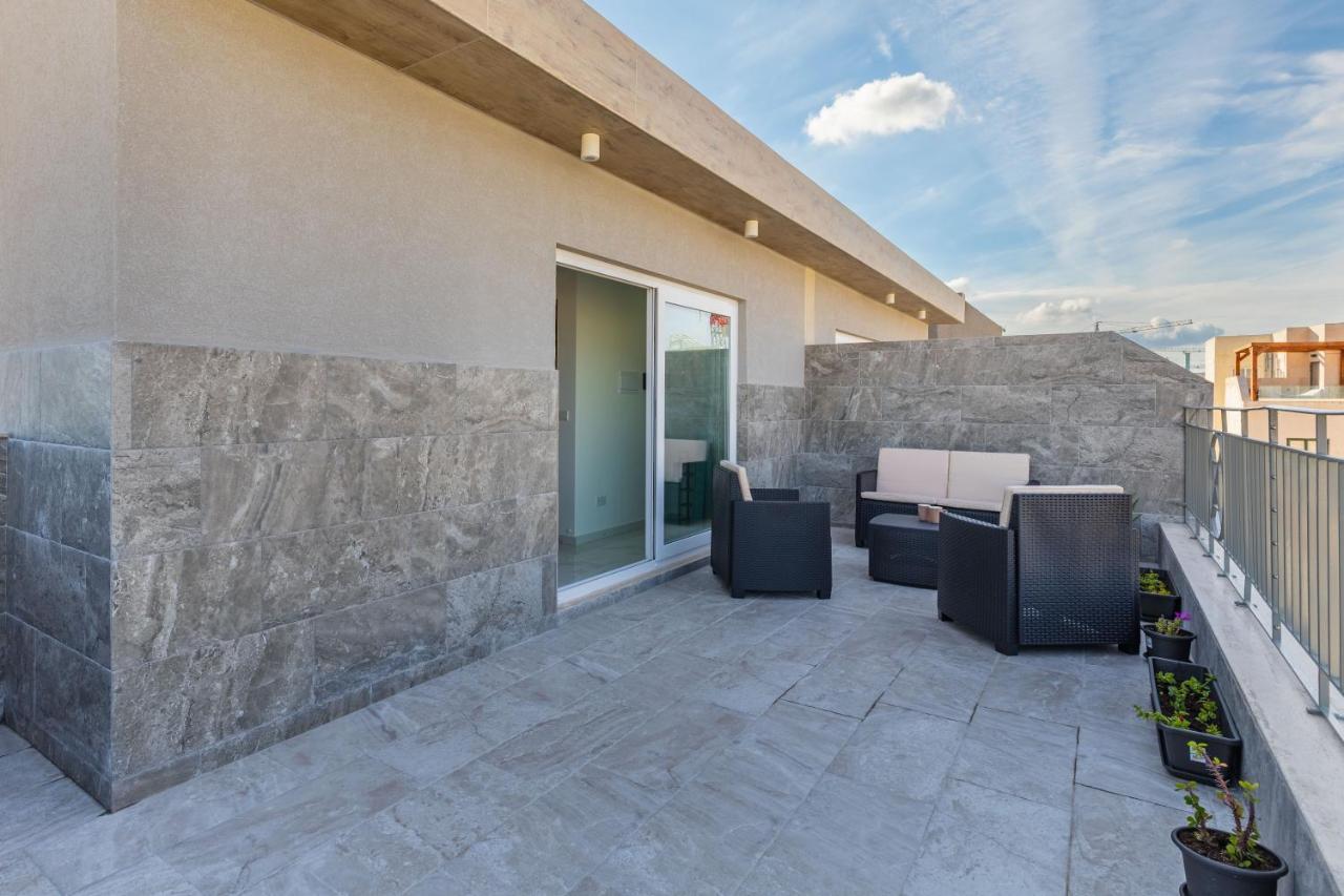 Terrace View- A Charming Two Bedrooms Penthouse Ac-Wifi Msida Buitenkant foto