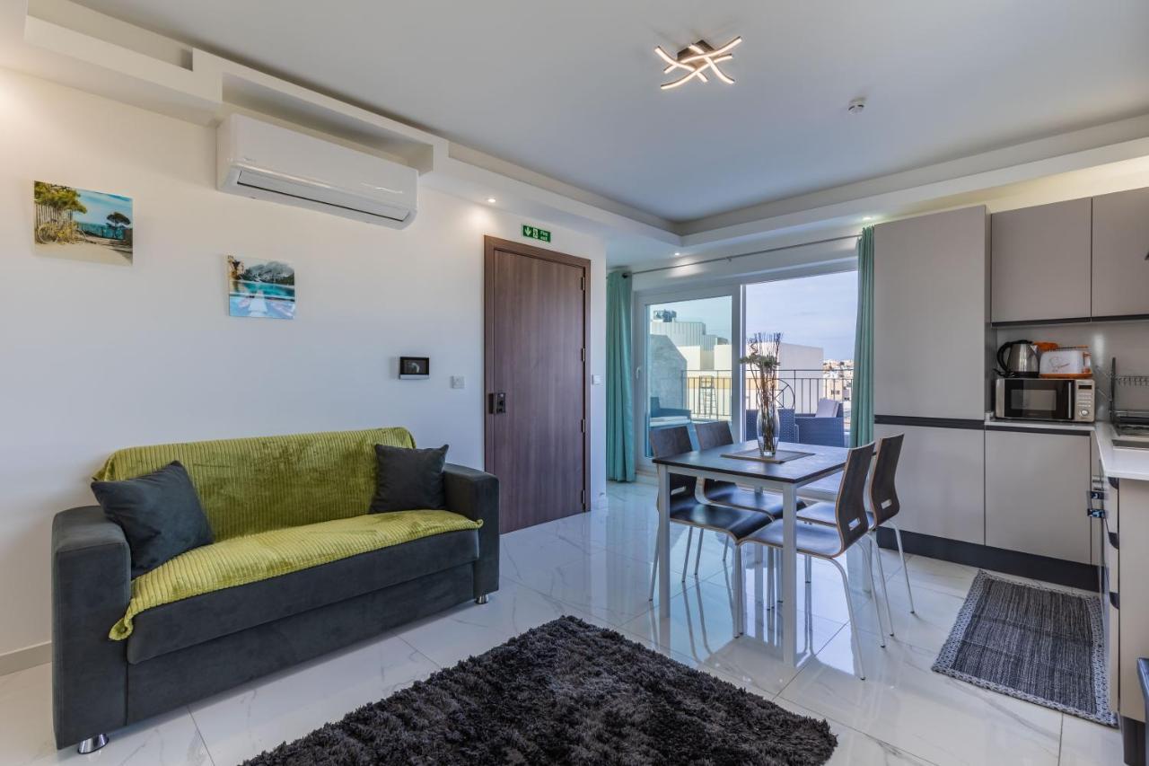 Terrace View- A Charming Two Bedrooms Penthouse Ac-Wifi Msida Buitenkant foto