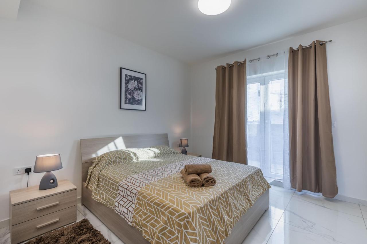 Terrace View- A Charming Two Bedrooms Penthouse Ac-Wifi Msida Buitenkant foto