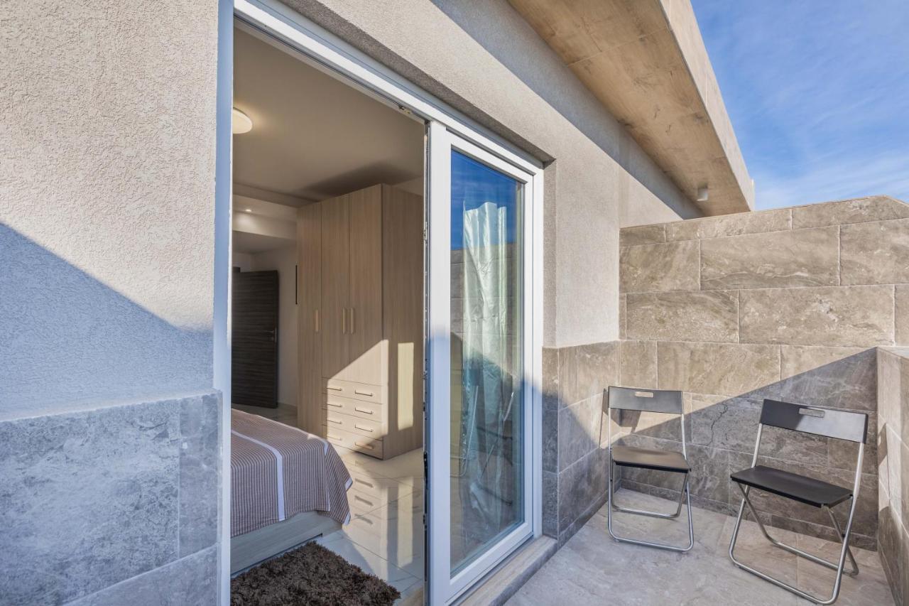 Terrace View- A Charming Two Bedrooms Penthouse Ac-Wifi Msida Buitenkant foto