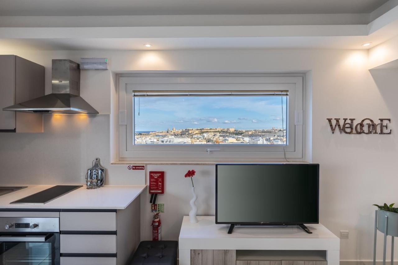 Terrace View- A Charming Two Bedrooms Penthouse Ac-Wifi Msida Buitenkant foto