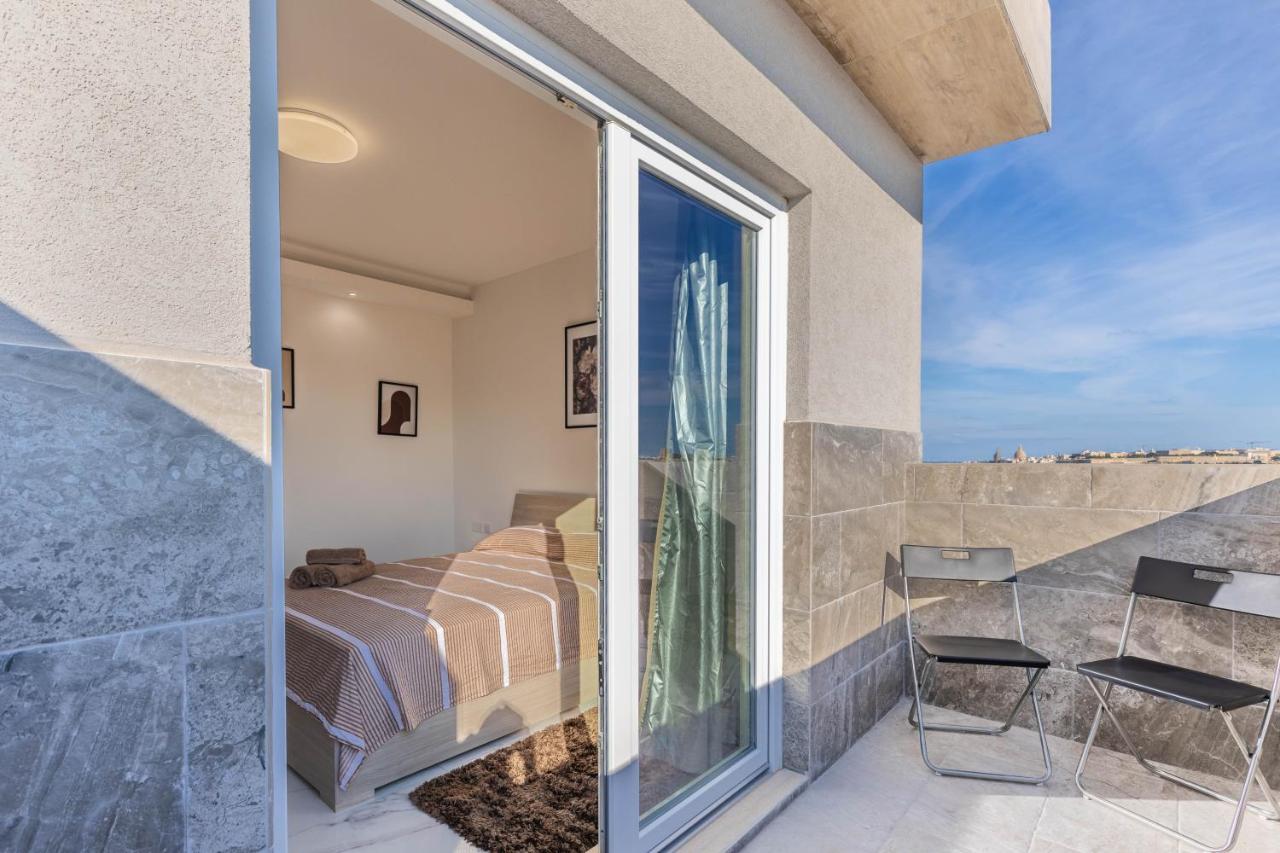 Terrace View- A Charming Two Bedrooms Penthouse Ac-Wifi Msida Buitenkant foto