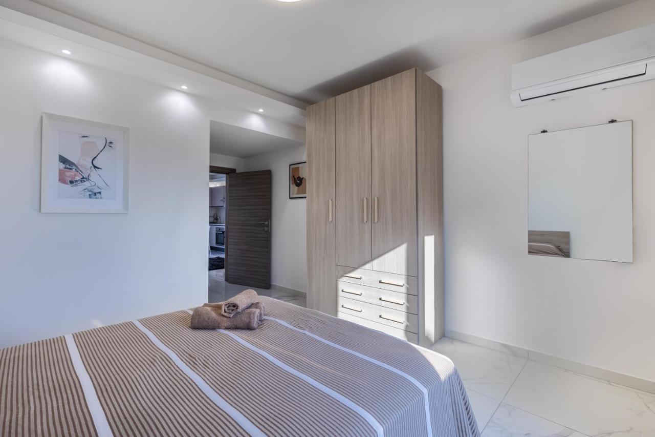 Terrace View- A Charming Two Bedrooms Penthouse Ac-Wifi Msida Buitenkant foto