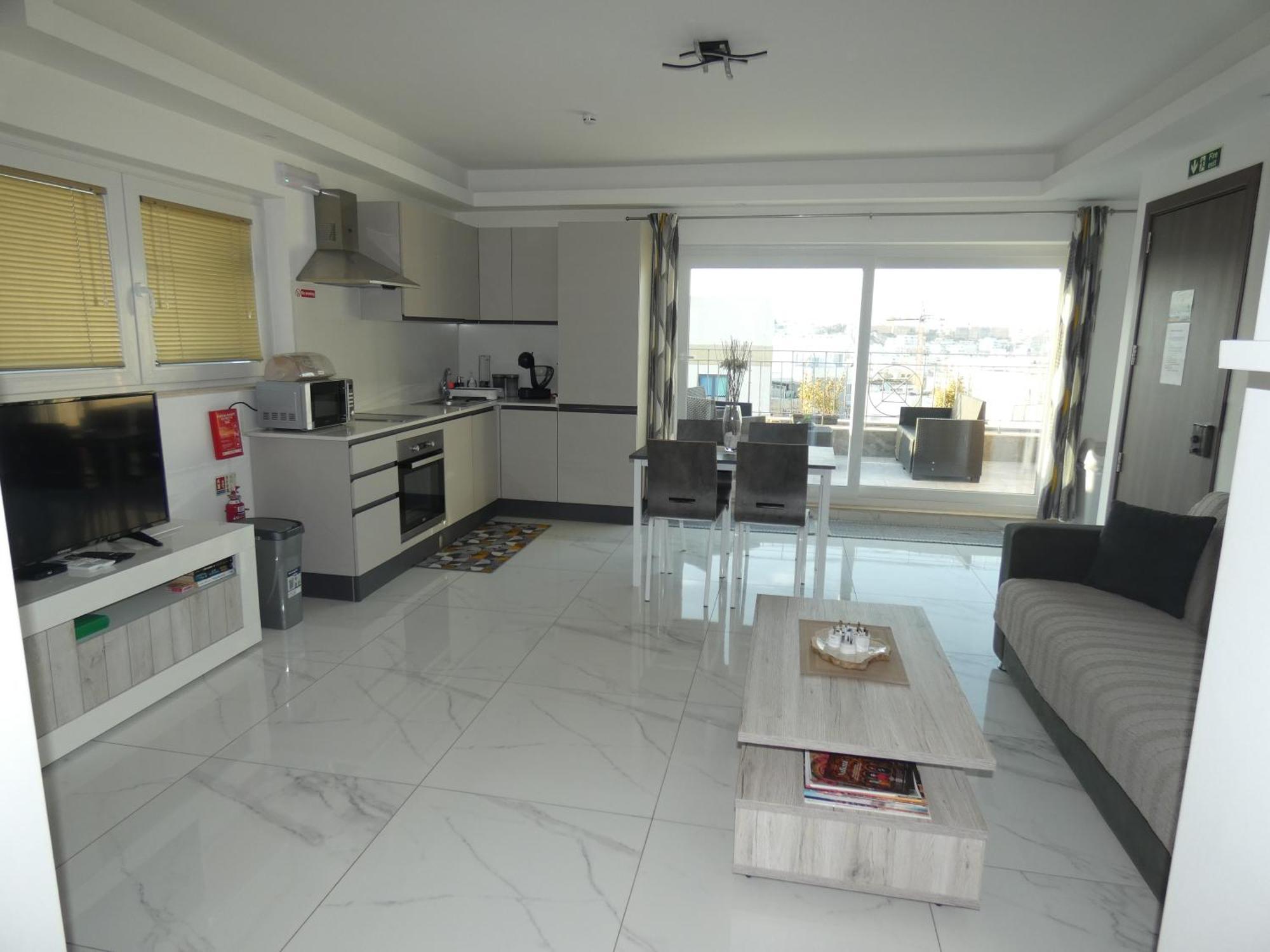 Terrace View - A Stylish Two Bedrooms Penthouse Ac-Wifi Msida Buitenkant foto